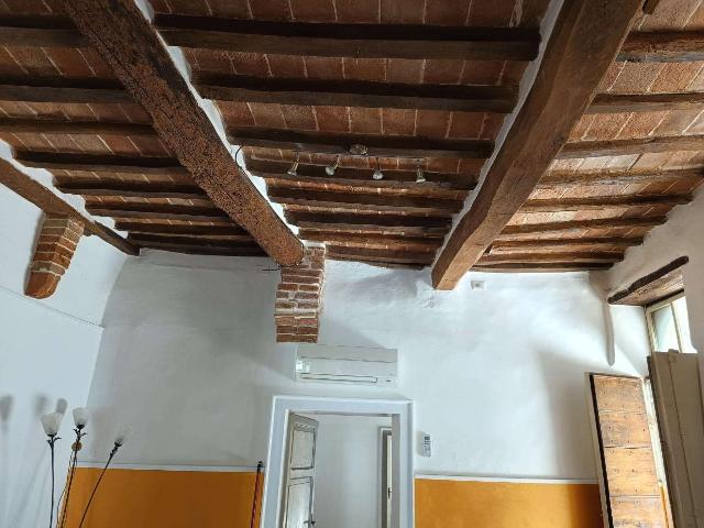 Locale Commerciale in affitto a Izzalini, Umbria