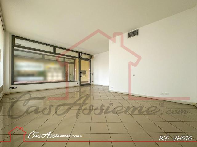 Locale Commerciale in affitto a Tombolo, Veneto