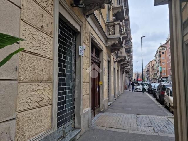 Locale Commerciale in affitto a Circoscrizione 3, Piemonte