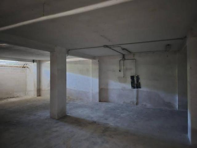 Locale Commerciale in affitto a Puglia, Barletta-andria-trani
