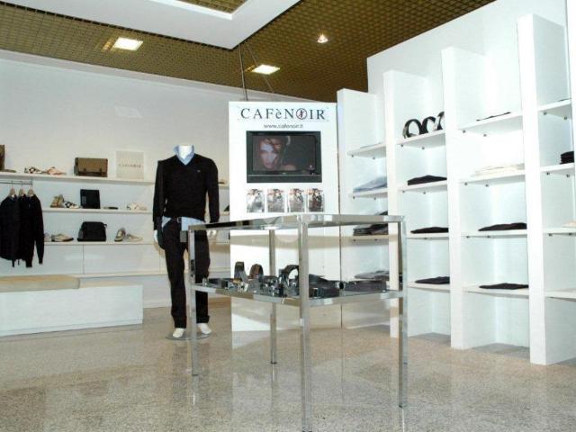 Locale Commerciale in affitto a Colle, Trescore Balneario