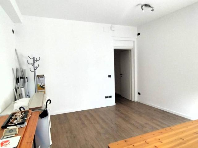 Locale Commerciale in affitto a San Zeno, Treviso