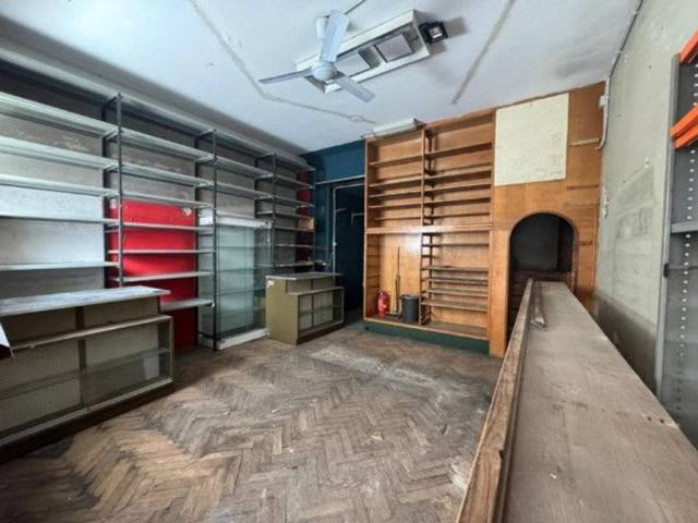 Locale Commerciale in affitto a Città Nuova-Barriera Nuova-San Vito-Città Vecchia, Villa Opicina