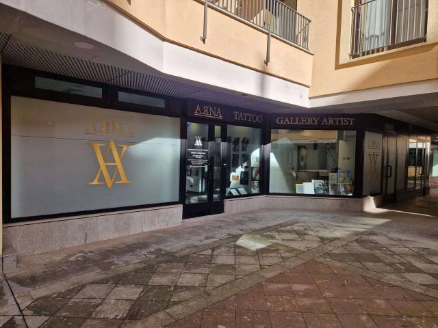 Locale Commerciale in affitto a Biumo Superiore, Varese