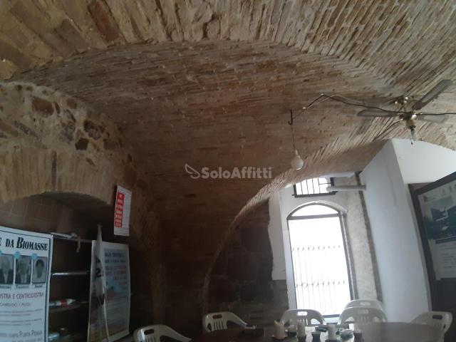 Locale Commerciale in affitto a Centro Storico, Vasto