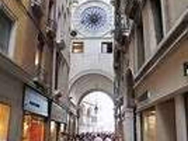 Locale Commerciale in affitto a Venezia-Murano-Burano, Venezia