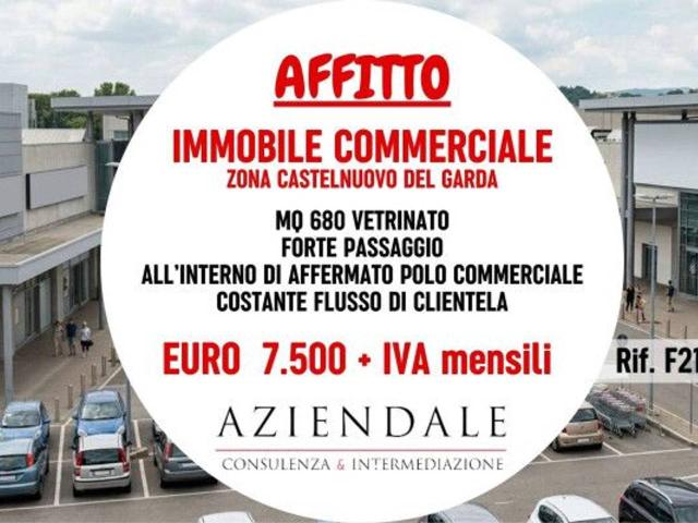 Locale Commerciale in affitto a Centro storico, Brenzone