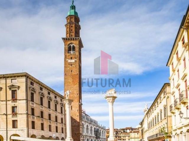Locale Commerciale in affitto a Vicenza, Veneto