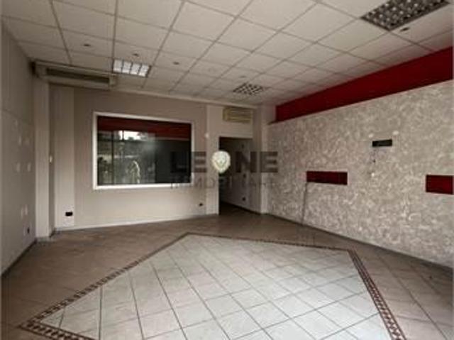 Locale Commerciale in affitto a Unione di comuni Terre di Castelli, Vignola