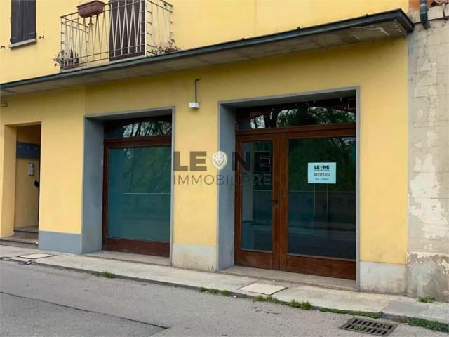 Locale Commerciale in affitto a Unione di comuni Terre di Castelli, Vignola