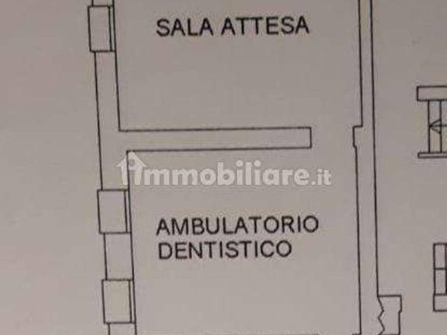 Locale Commerciale in affitto a Unione di comuni Terre di Castelli, Vignola