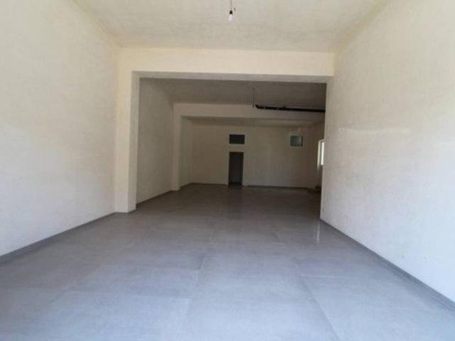 Locale Commerciale in affitto a Puglia, Brindisi