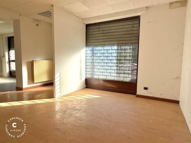 Locale Commerciale in affitto a Stazione, Piemonte