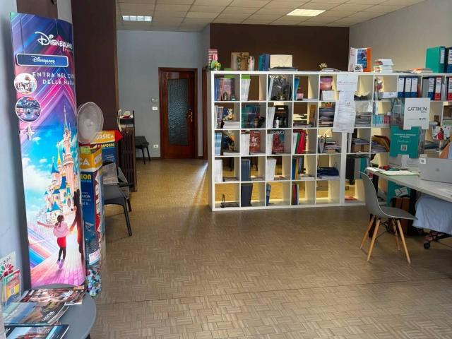 Locale Commerciale in affitto a Piemonte, Torino