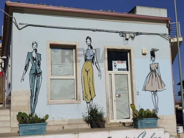 Locale Commerciale in affitto a Vittoria, Sicilia