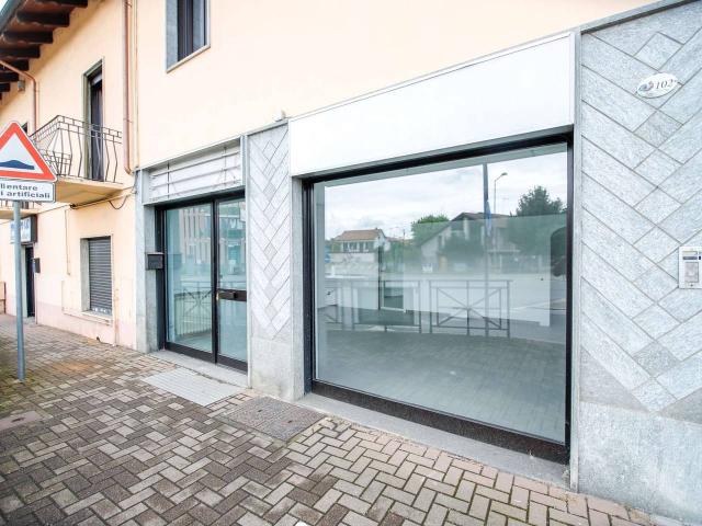 Locale Commerciale in affitto a Piemonte, Torino