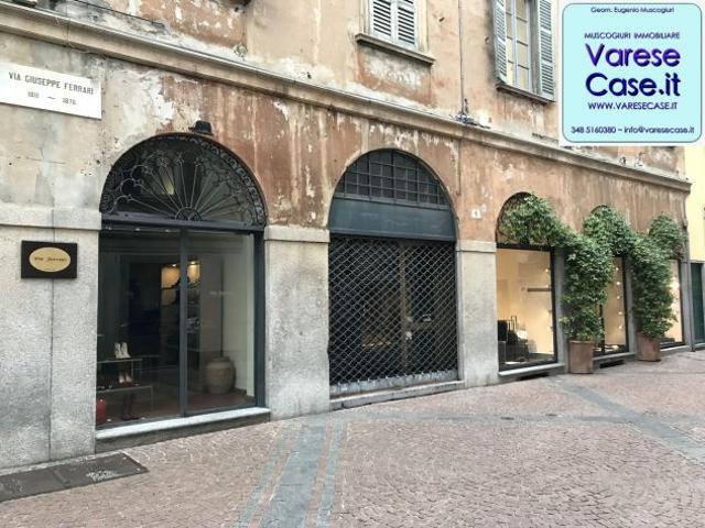 Locale Commerciale in affitto a Varese, Lombardia