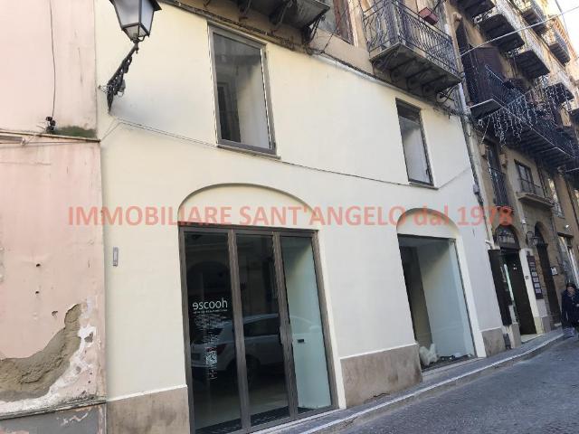 Locale Commerciale in vendita a Sottogas, Agrigento