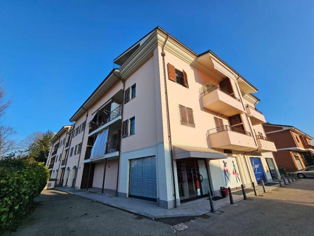 Locale Commerciale in vendita a Piemonte, Cuneo