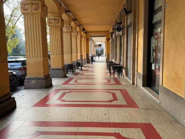 Locale Commerciale in vendita a Piemonte, Cuneo