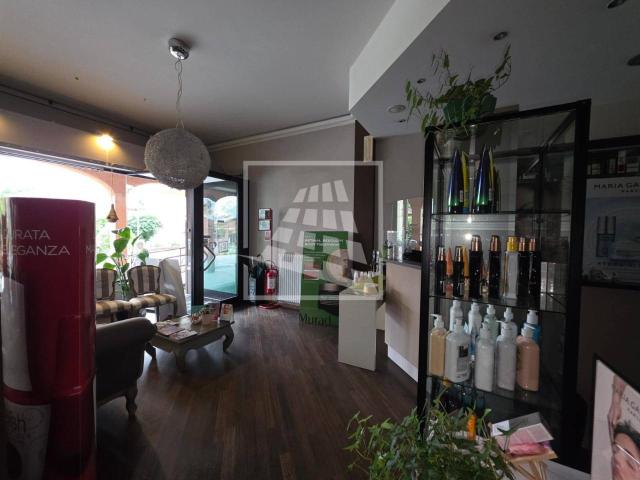 Locale Commerciale in vendita a Colline Matildiche, Re