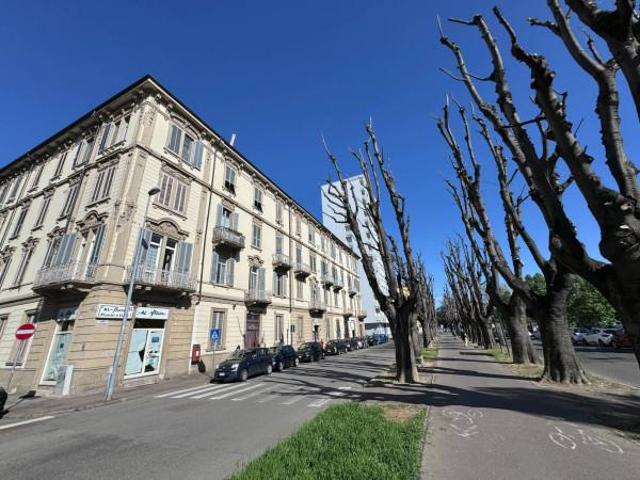 Locale Commerciale in vendita a Alessandria