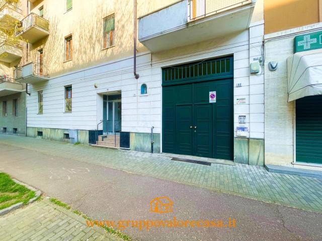Locale Commerciale in vendita a Piemonte, Alessandria