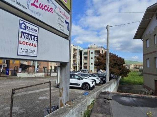 Locale Commerciale in vendita a Altino, Abruzzo