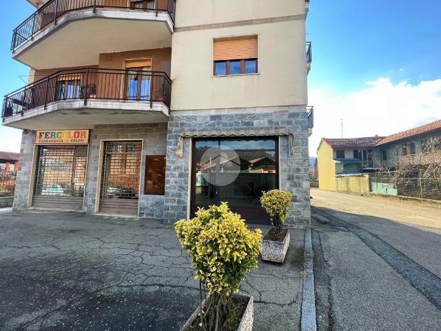 Locale Commerciale in vendita a Piemonte, Biella