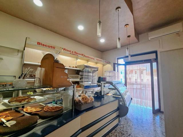 Locale Commerciale in vendita a San Valentino, Puglia