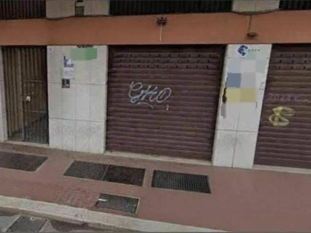 Locale Commerciale in vendita a Andria, Barletta-Andria-Trani