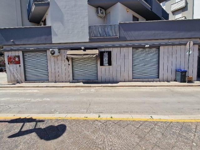 Locale Commerciale in vendita a San Valentino, Puglia