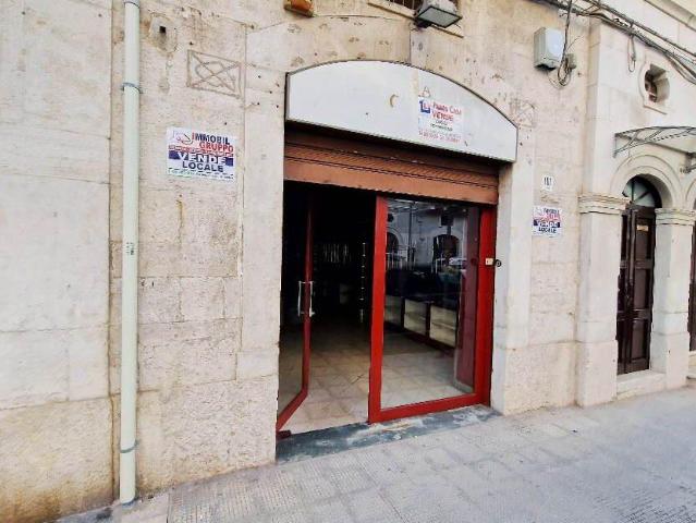Locale Commerciale in vendita a Andria, Barletta-Andria-Trani
