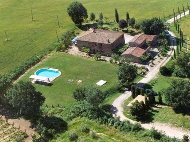 Palazzo in vendita a Palazzo Del Pero, Toscana