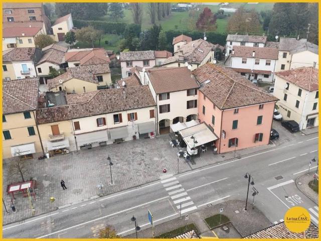 Locale Commerciale in vendita a Argenta, Reggio Emilia