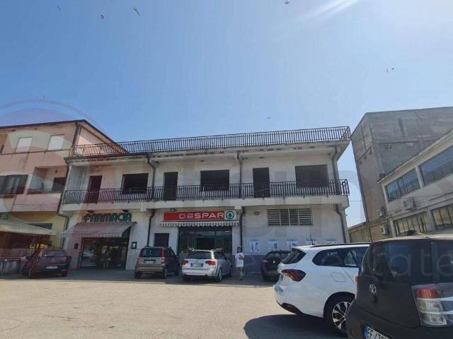 Locale Commerciale in vendita a Arpino, Lazio
