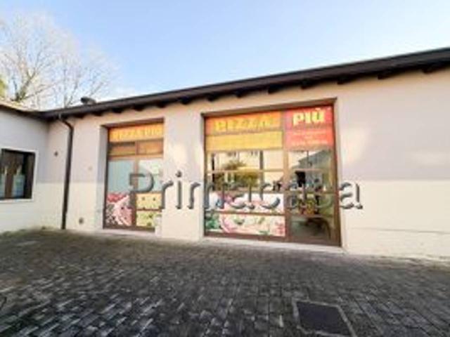 Locale Commerciale in vendita a Asola, Lombardia