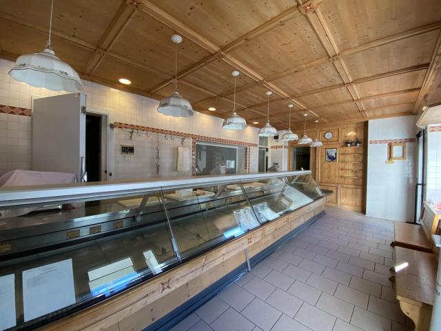 Locale Commerciale in vendita a Villapiccola