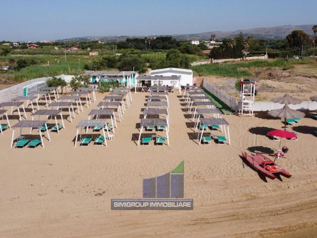 Locale Commerciale in vendita a Avola, Sicilia