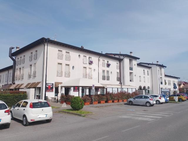 Locale Commerciale in vendita a Pontegatello, Azzano Mella