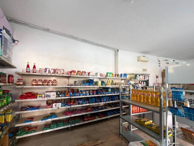 Locale Commerciale in vendita a Bagnolo Mella, Brescia