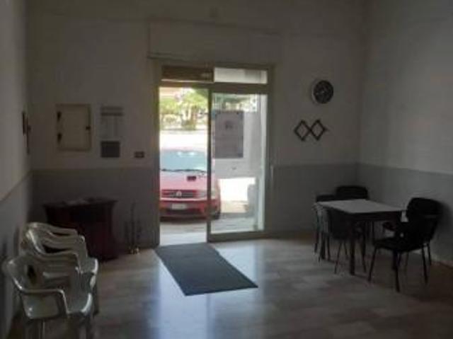 Locale Commerciale in vendita a Baiano, Campania