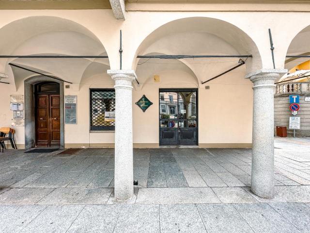 Locale Commerciale in vendita a Cellio con Breia, Piemonte