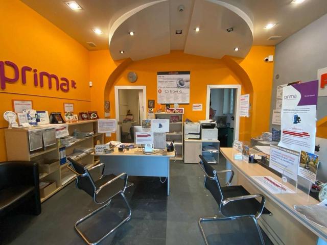 Locale Commerciale in vendita a Case Bianche, Calcinaia