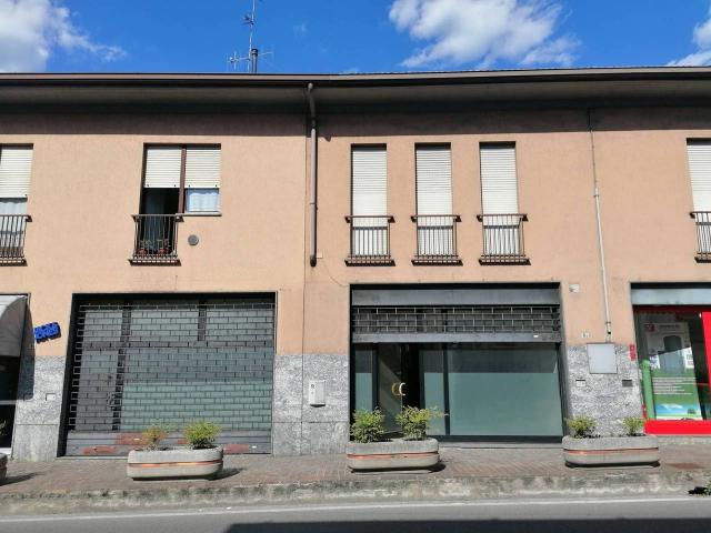 Locale Commerciale in vendita a Calolziocorte, Lombardia