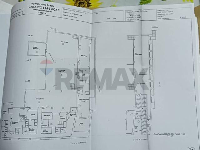 Locale Commerciale in vendita a Caltagirone, Sicilia