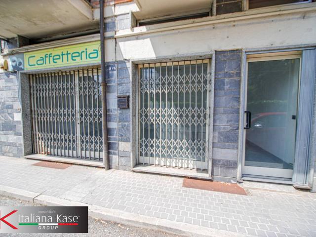 Locale Commerciale in vendita a Piemonte, Torino