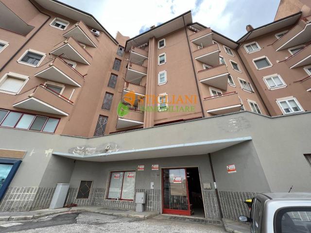 Locale Commerciale in vendita a Cep, Campobasso