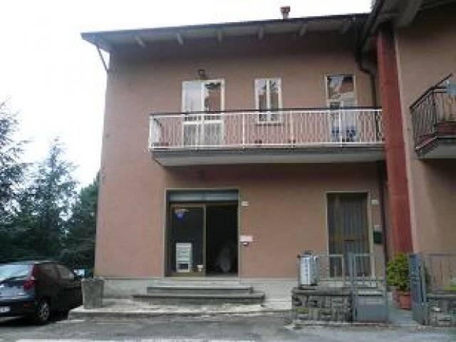 Locale Commerciale in vendita a Unione dell'Alto Reno, Camugnano
