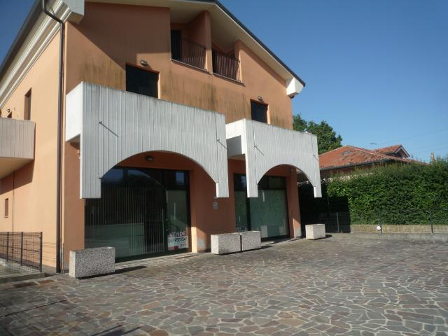 Locale Commerciale in vendita a Candiana, Veneto